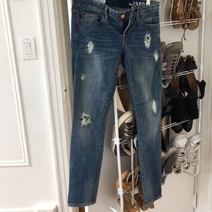 Gap skinny jeans size 26 never worn